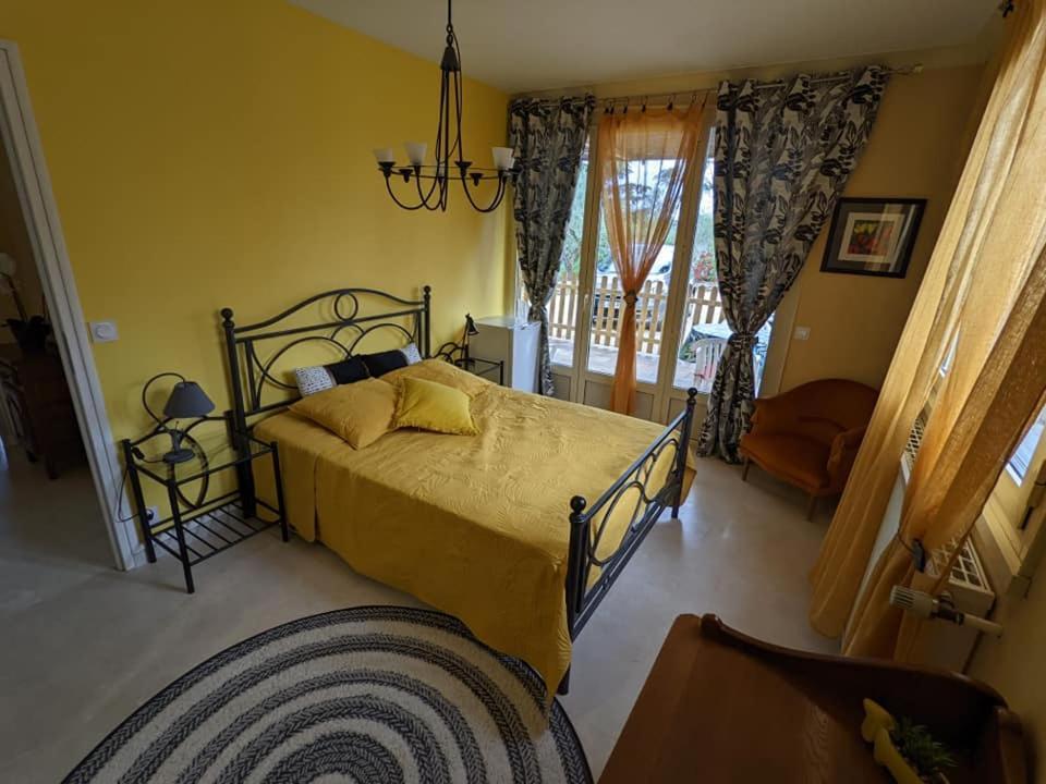Bed and Breakfast Tikazéla - Domaine Ombre et Lumière Saint-Jean-de-Muzols Exterior foto